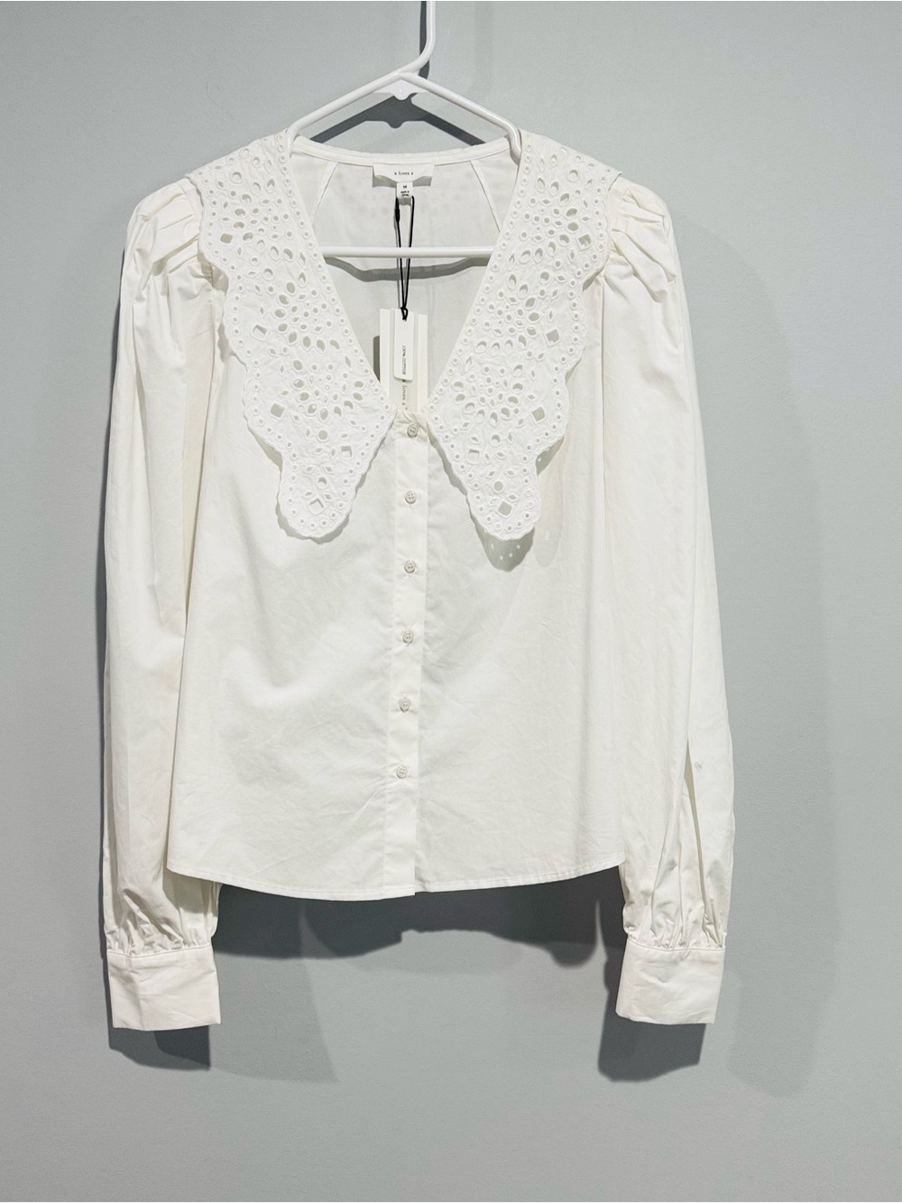 NWT A Love White Eyelet Collar Button-Front Women's Blouse Size M